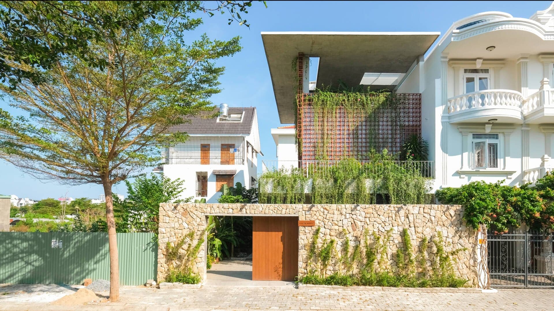 Freedom House - Ngôi nhà nhiệt đới ở Nha Trang