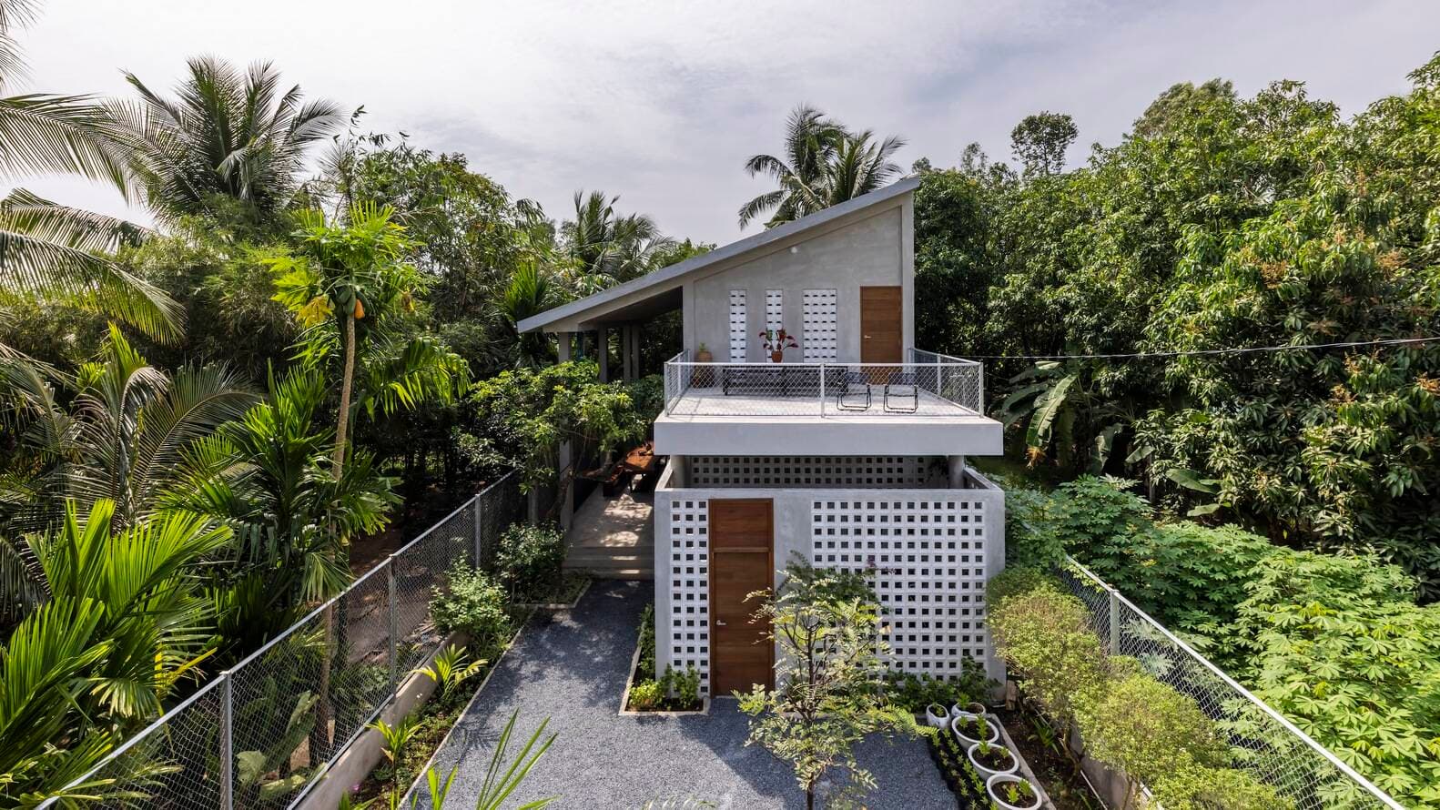 Anchor House - Ngôi nhà gắn kết thiên nhiên của người nghệ sĩ