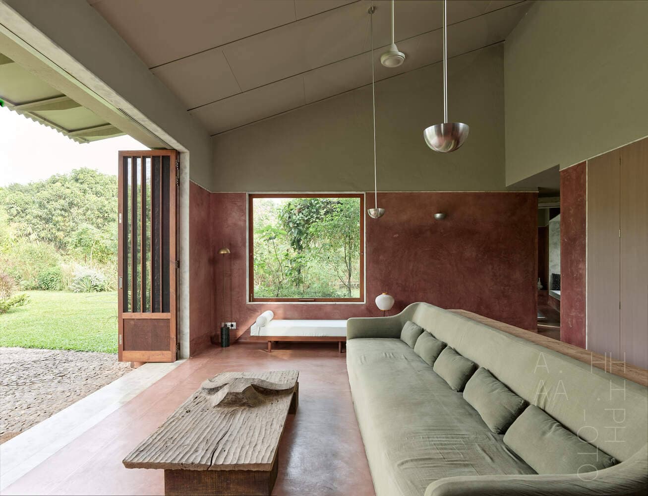 Villa Uma: Biệt thự mang vẻ đẹp bền vững với thiết kế đầy phong cách