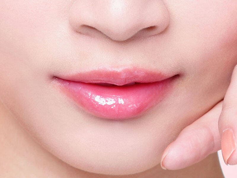 Tổng hợp xu hướng trang điểm nổi bật năm 2025