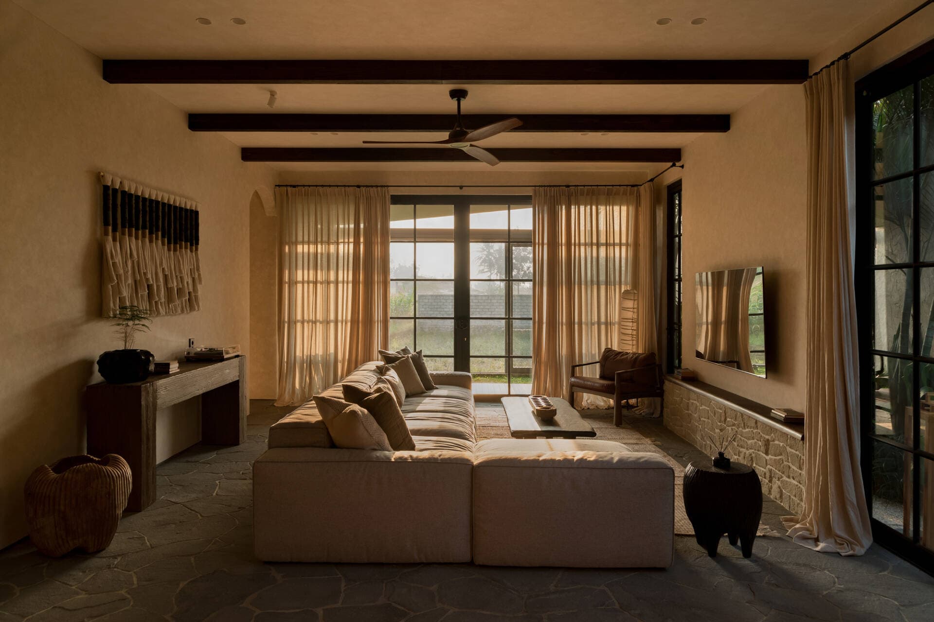 Soil and Sand Villa – Căn biệt thự vừa sang trọng, vừa đơn giản lại bền vững, thân thiện với môi trường