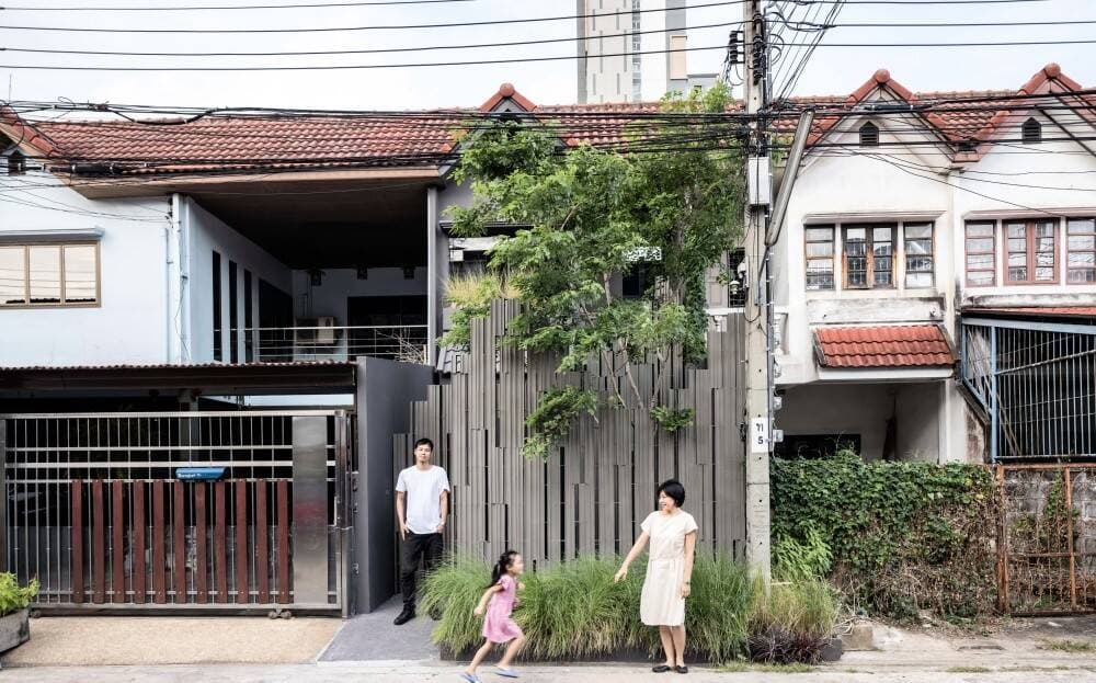 Nhà phố thiết kế hàng rào độc lạ, có thể thay đổi 12 kiểu cho sân trước vừa đẹp vừa tiện dụng