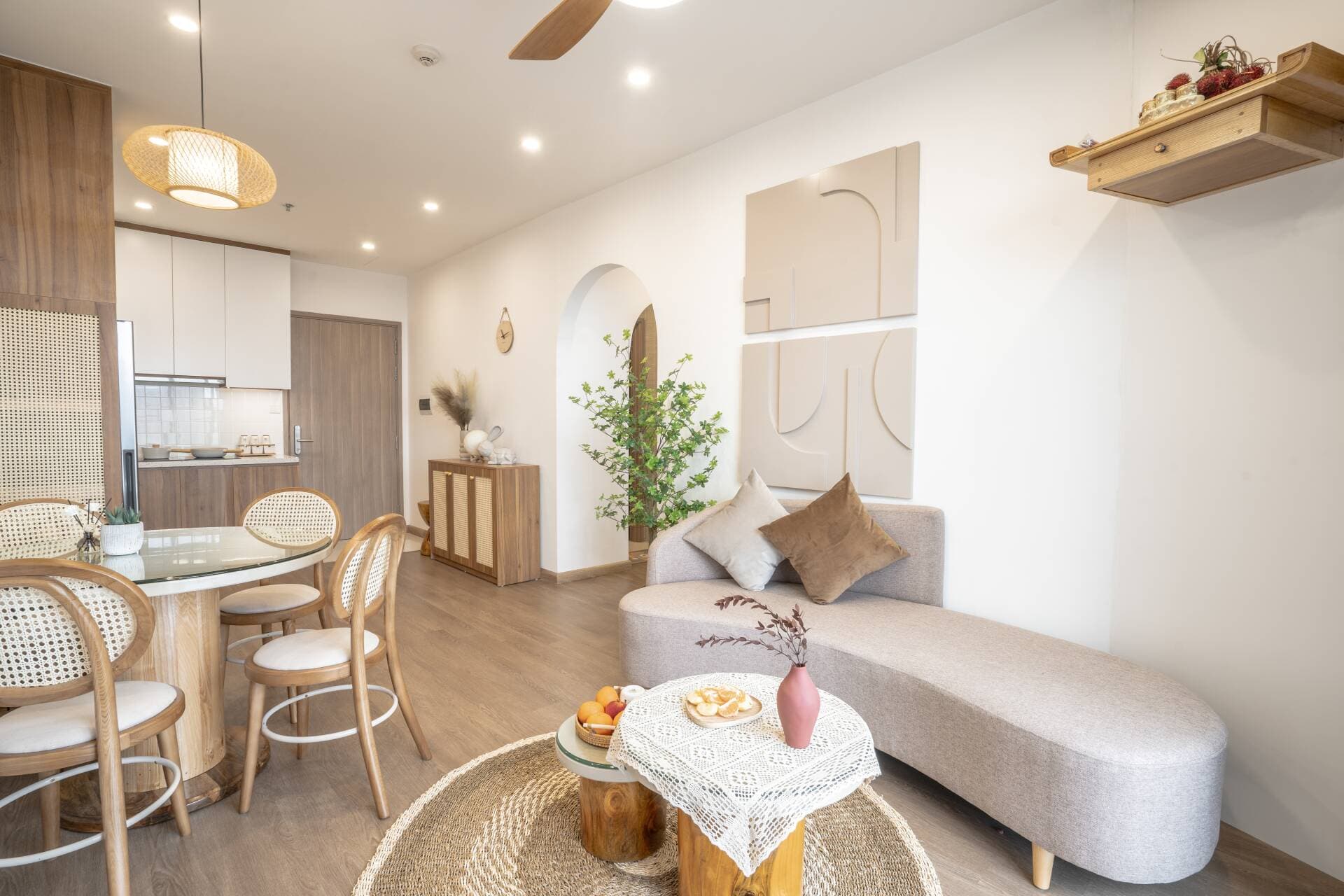 Chỉ tốn 170 triệu đồng, căn hộ 54m2 của nữ gia chủ khiến ai cũng phải thốt lên: ''Đẹp và hợp lý!''