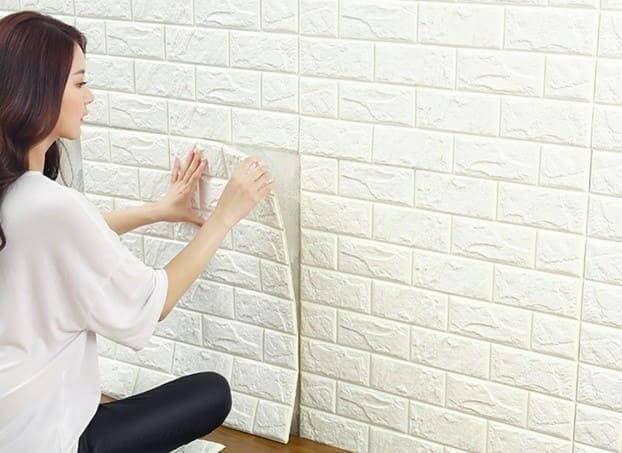 Có nên sử dụng xốp dán tường thay gạch ốp lát?