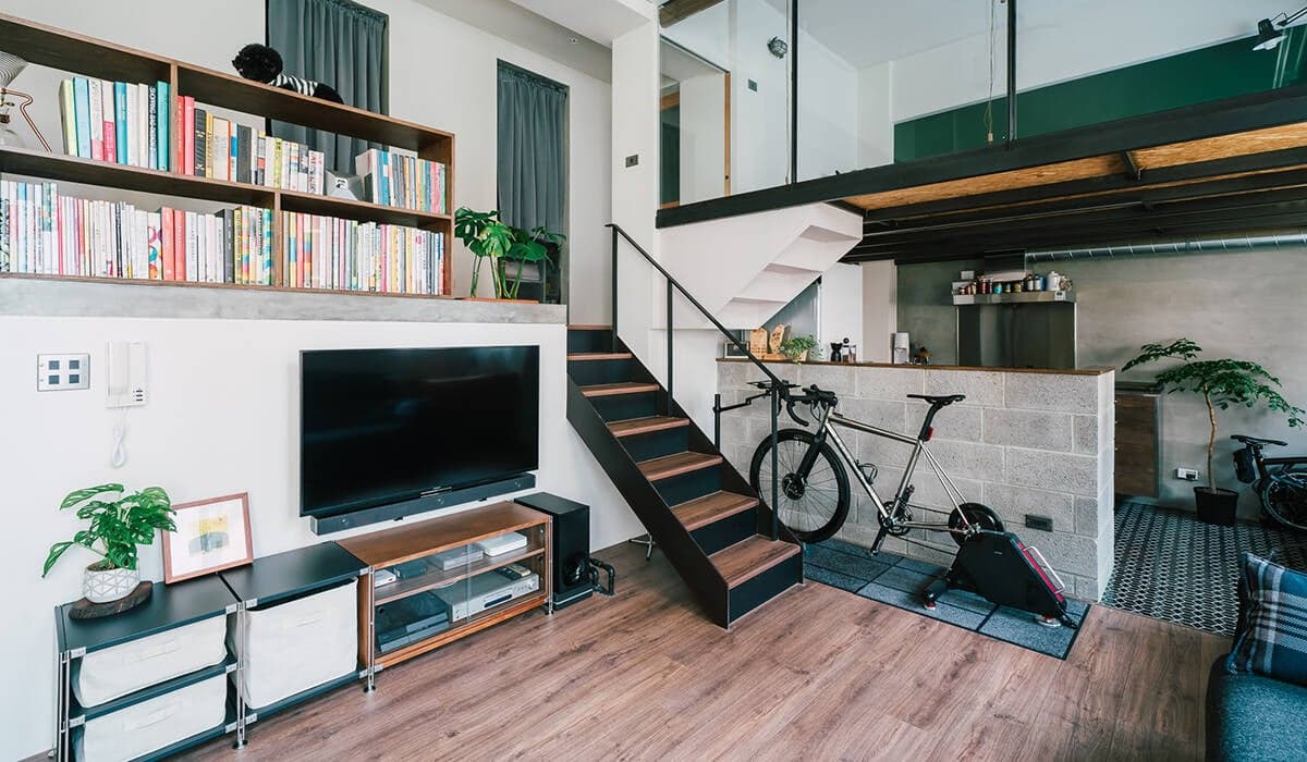 Căn hộ 66m2 phá tường, mở rộng trần để làm thông tầng, thêm tầng, tăng công năng