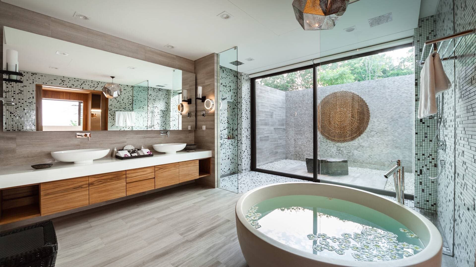 Tư vấn hoàn thiện thiết bị vệ sinh phòng tắm cao cấp với chi phí dưới 40 triệu đồng