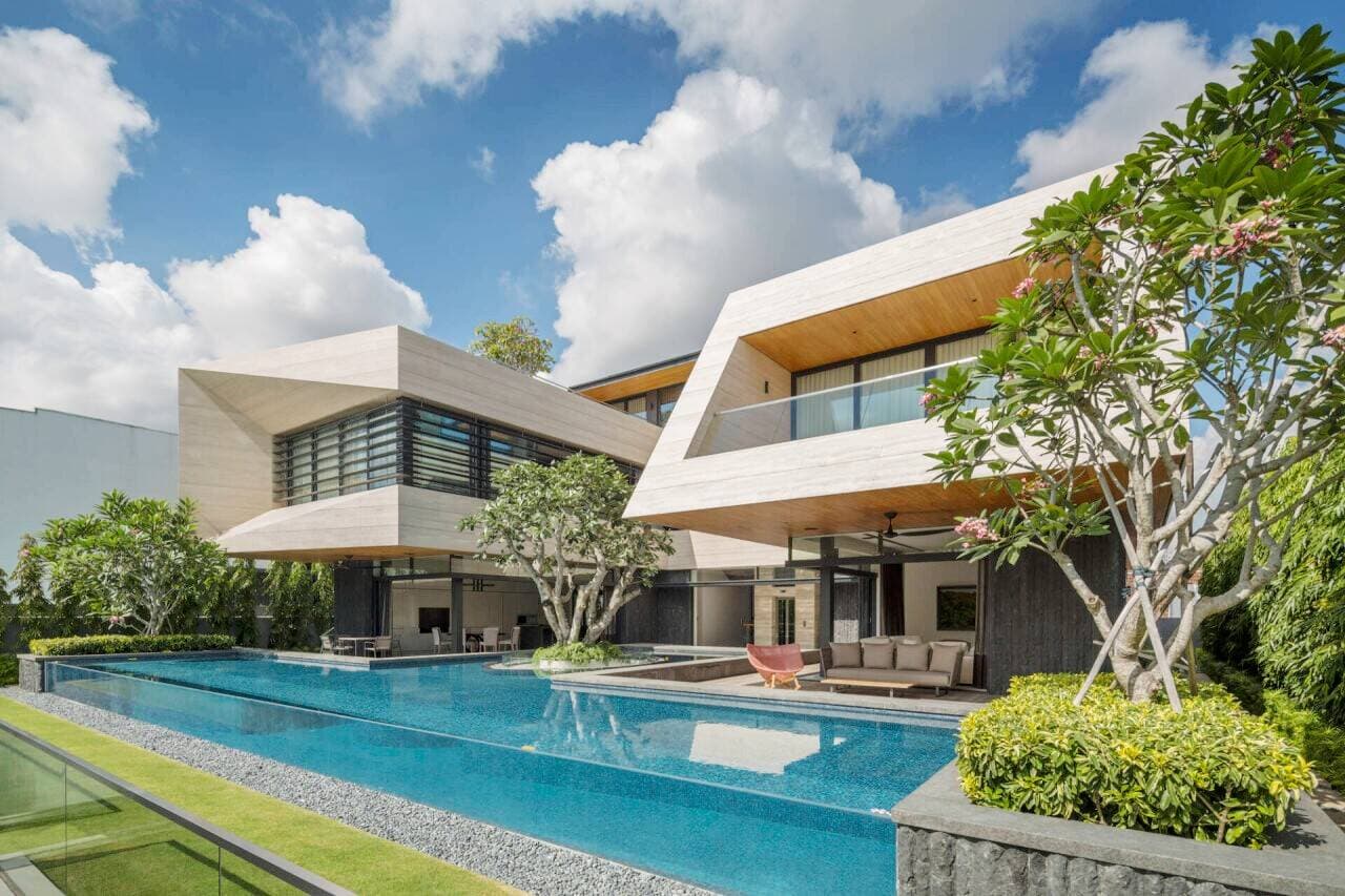 Bất ngờ nhà 2 tầng khang trang hoàn thiện chỉ trong 4 ngày với chi phí 36 tỷ đồng