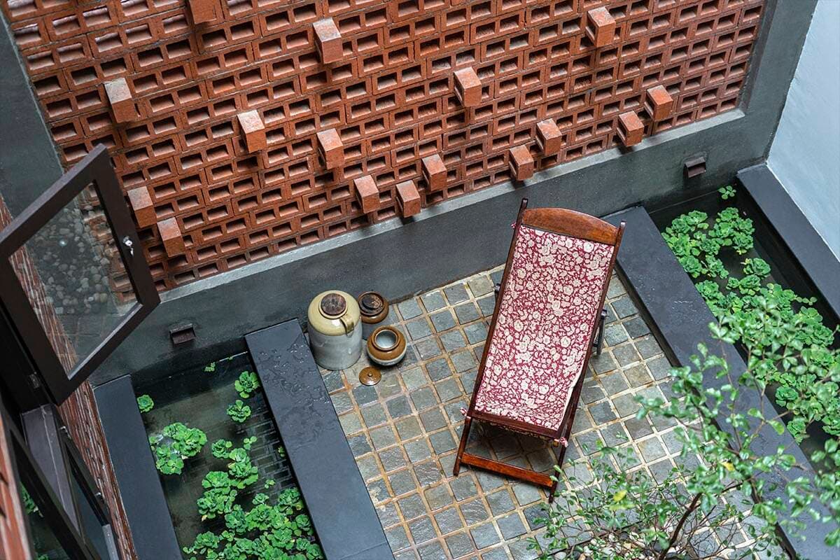 Nhà gạch Ấn Độ cứ ngỡ nhà truyền thống Việt Nam với những nét mộc mạc và bình dị