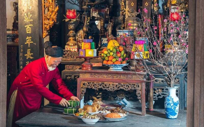 Những lưu ý quan trọng cần biết khi lau dọn bàn thờ ngày Tết