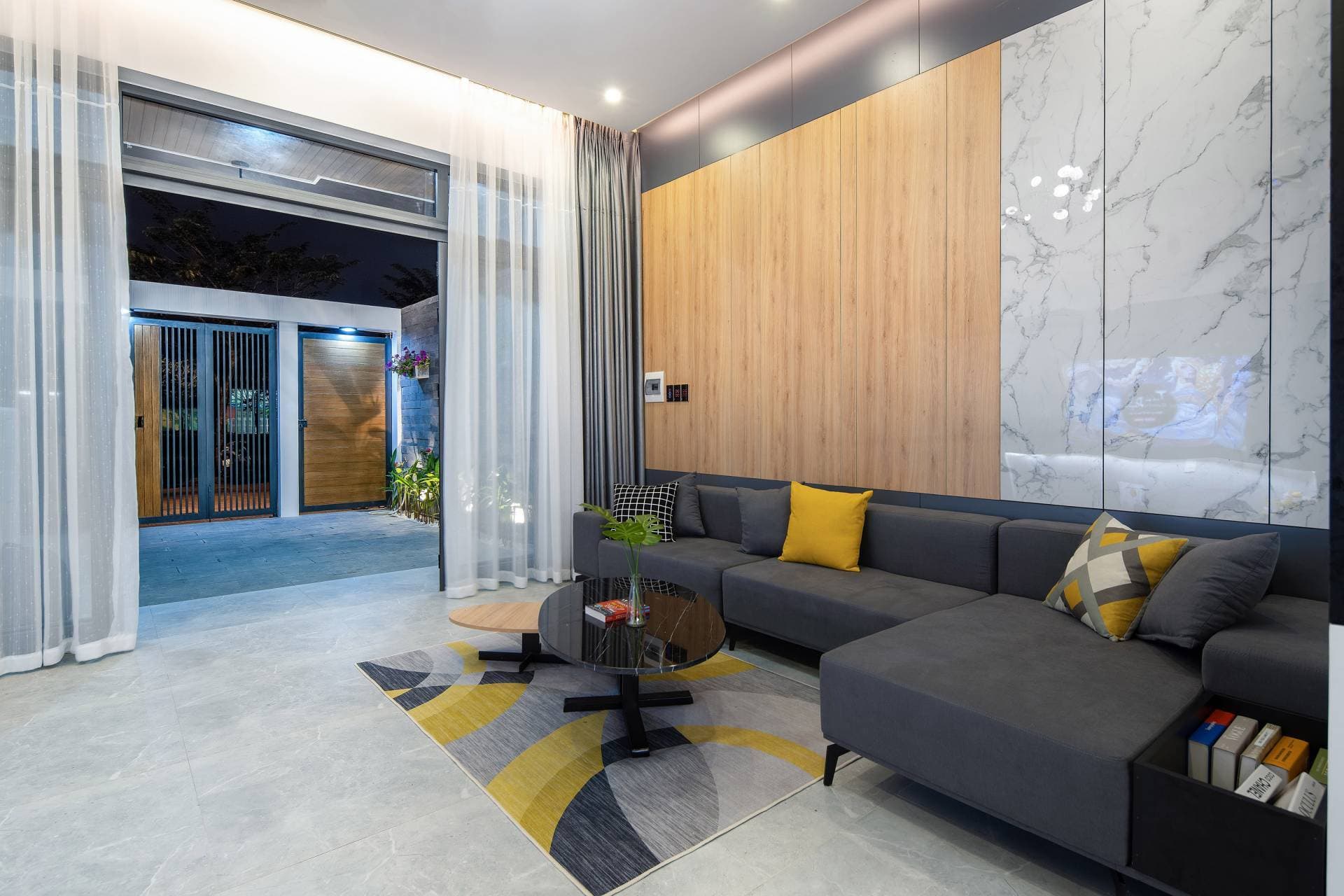 Nhà 3 tầng 100m2 cho gia đình 3 thế hệ: Thiết kế hiện đại, tiện nghi và phù hợp theo độ tuổi