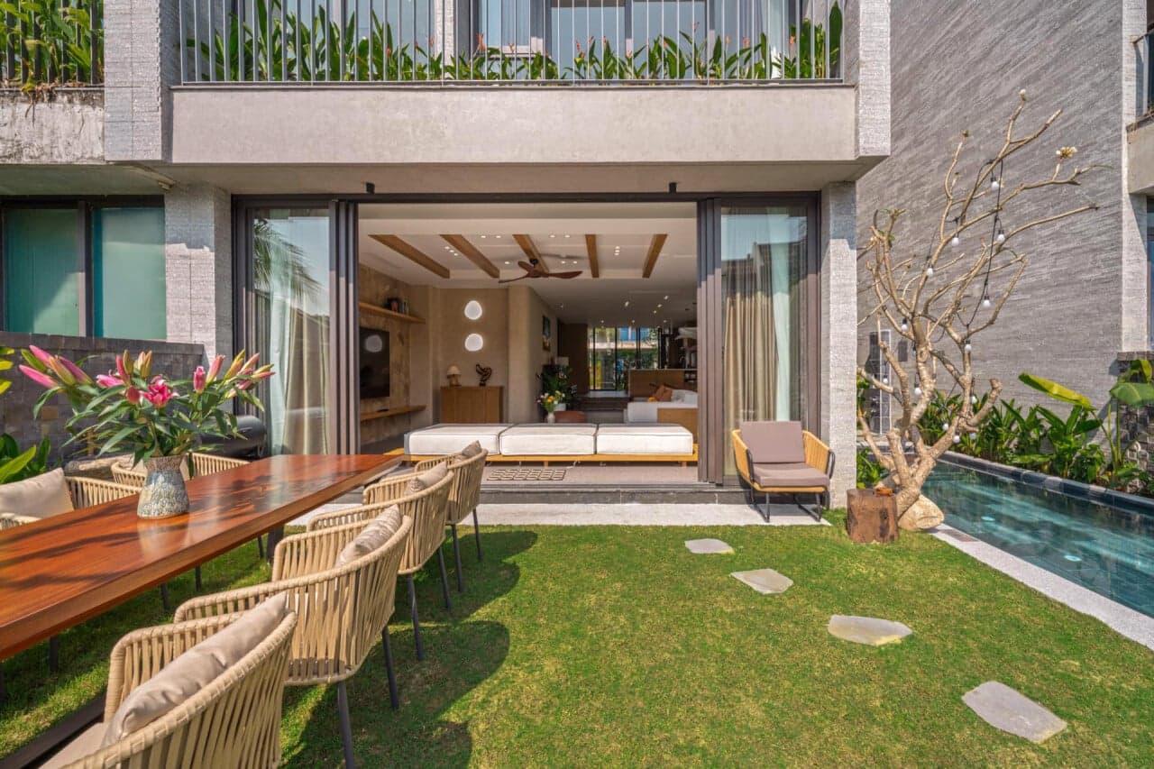 Biệt thự nghỉ dưỡng 250m2 tại Hội An kết nối hồ bơi, sân vườn và mặt nước tự nhiên