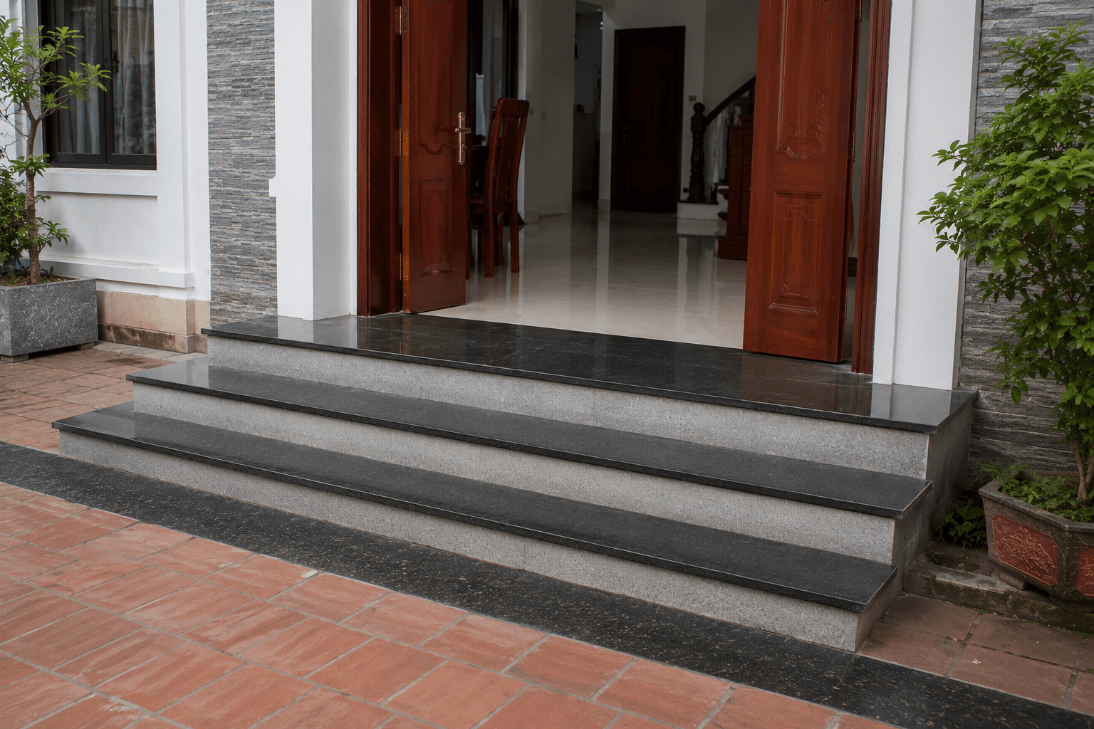 Nên xây thềm nhà bao nhiêu bậc để đón tài lộc và tránh phạm phong thủy?